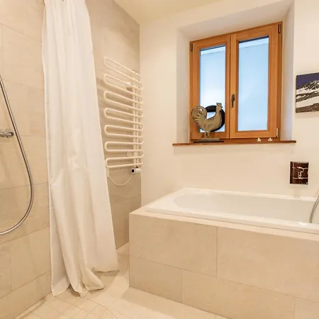 Chasa Punt 43 Apartment Scuol Exterior photo