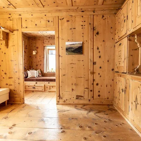 Chasa Punt 43 Apartment Scuol Exterior photo